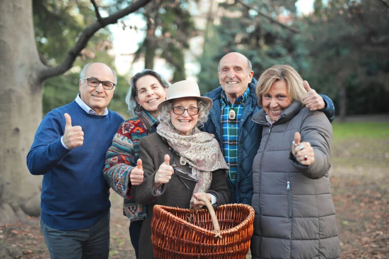 Senior Panic Button in Canada: 5 Key Insights into How It Works and Why It Matters